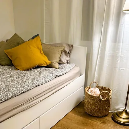 Cozy 1-bedroom In The City Centre *